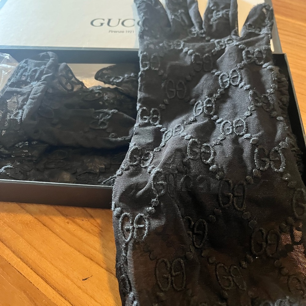 Gucci Black  Gloves with Signature Style